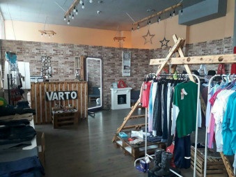 Магазин одежды в ТЦ